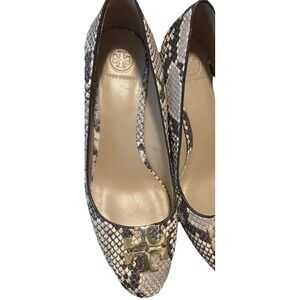 Tory Burch Pump Wedge Dark Brown White Snake Skin 9.5 Med. Very Good Condition